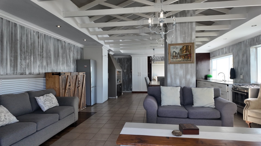 7 Bedroom Property for Sale in Stilbaai Wes Western Cape